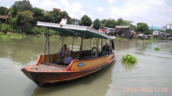 Ferry Boat connecting to Ayutthaya