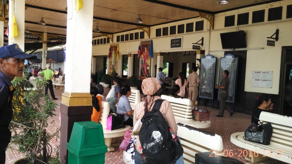 Inside Ayutthaya train station